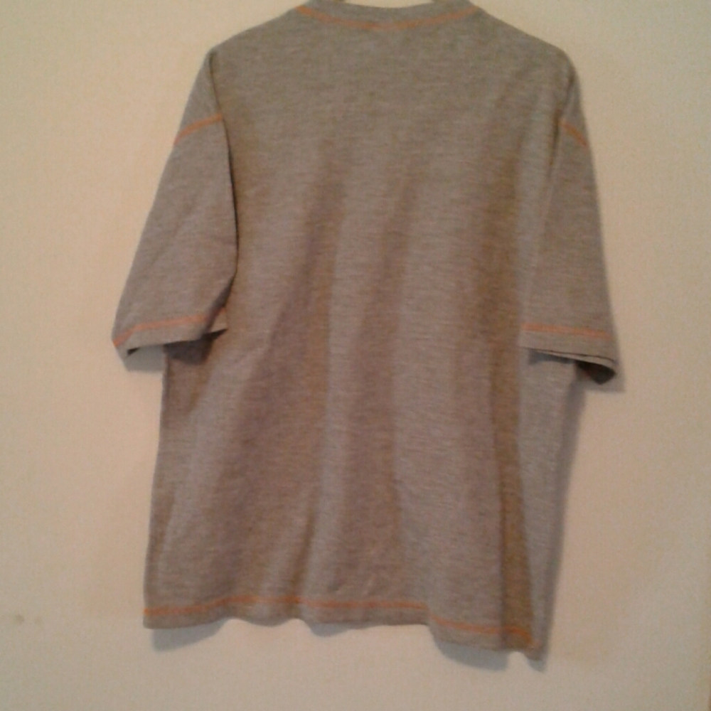 Men's  top - Picture 2 of 2